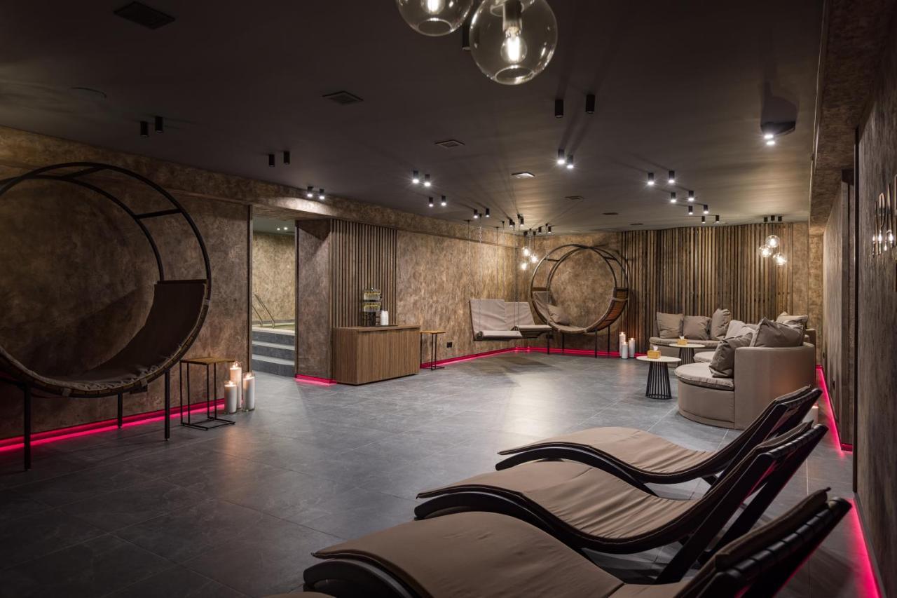 Apartel ウージュホロド エクステリア 写真