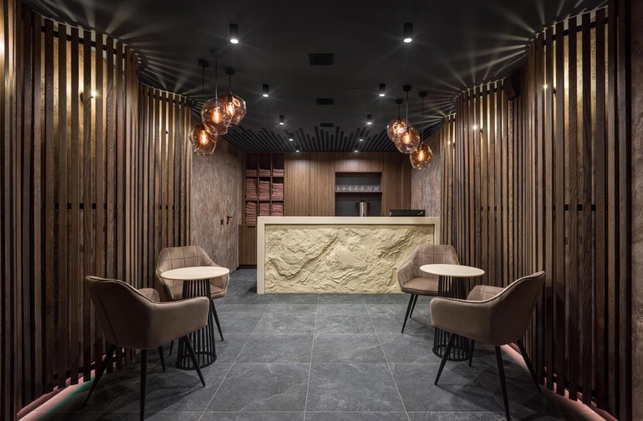 Apartel ウージュホロド エクステリア 写真